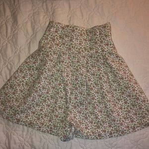 PRETTY LITTLE THING high waisted floral shorts